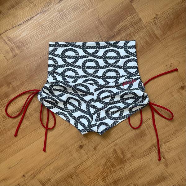 Neli Hi Waist Short