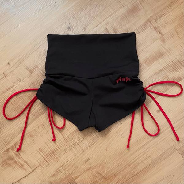 Neli Hi Waist Short