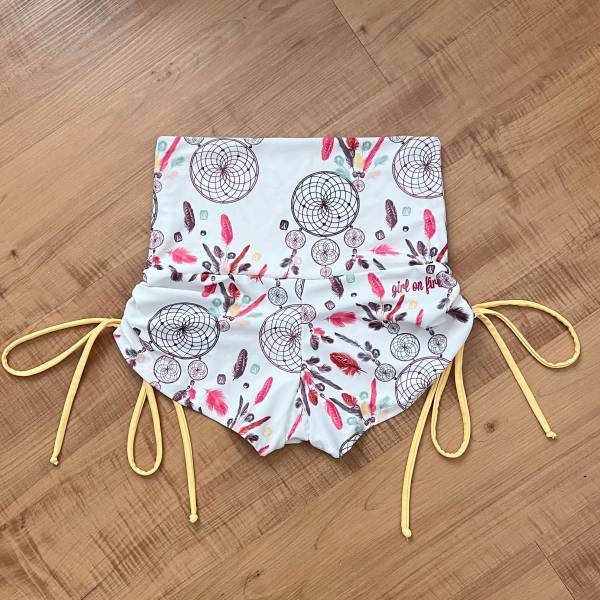 Neli Hi Waist Short